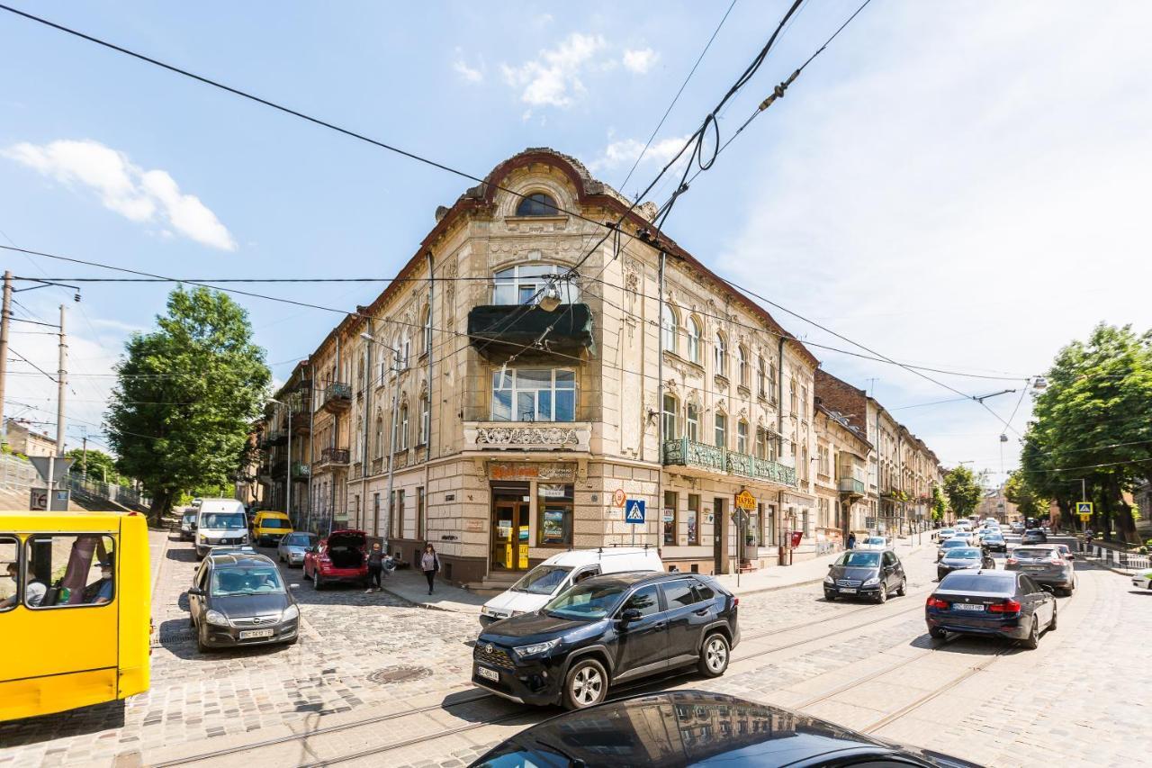 Сучасна Квартира По Вул Дарії Гусяк 9 Біля Краківського Lviv Exteriör bild